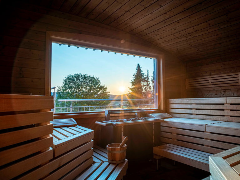 Sauna mit Ausblick für den Wellnessurlaub und Day Spa