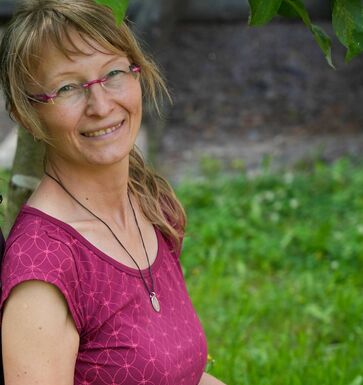 Wellnessurlaub: Energy Dance® trifft Yoga - Winterzauber-Wochenende mit Andrea & Carmen